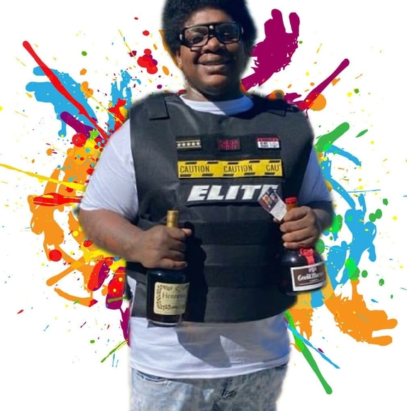 Meet your Posher, Damon - Picture 1 of 1